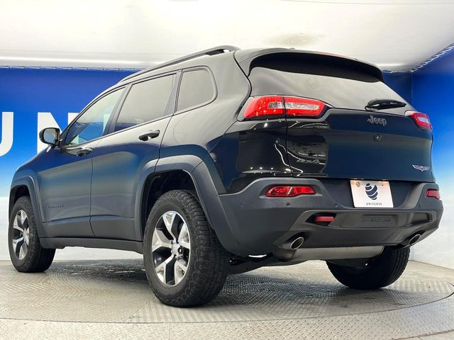 ●YANASEオートシステムズとの提携によって実現した高品質修理ネットワーク!大切なお車だから、万が一の修理でも「純正品質」をご提供。当店でご購入いただくお車にはメリットが数多くあります