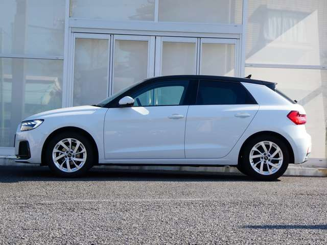 A1スポーツバック25 TFSI アドバンスド