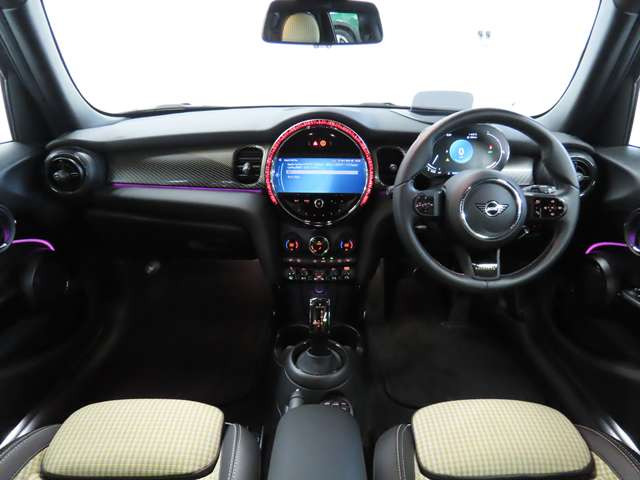 ミニクーパー S レゾリュート エディション DCT