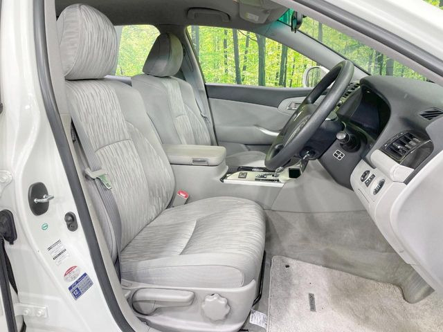 運転席シート廻りは使用感も少なく、良好な状態となっています。丁寧に使われていたことがよくわかりますね。