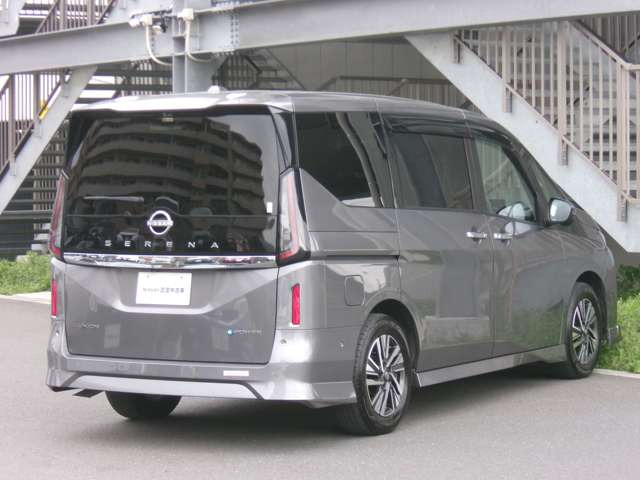 セレナ1.4 e-POWER ルキシオン