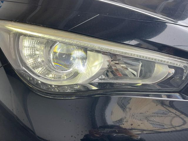 �yLED�w�b�h���C�g�z���V����ԑ��s�����ǍD�Ȏ��E���m�ۂ����S���ĉ^�]�ł��鍂�P�xLED�w�b�h���C�g�𑕔�!�_�����x�������A����d�͂��}�����Ă��܂��B