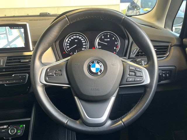 ���n���h�����̃X�������Ȃ��A���ꂢ�ȏ�Ԃ��ێ����Ă���܂��B�e�X�C�b�`���̓�����m�F�ς݂ł��B