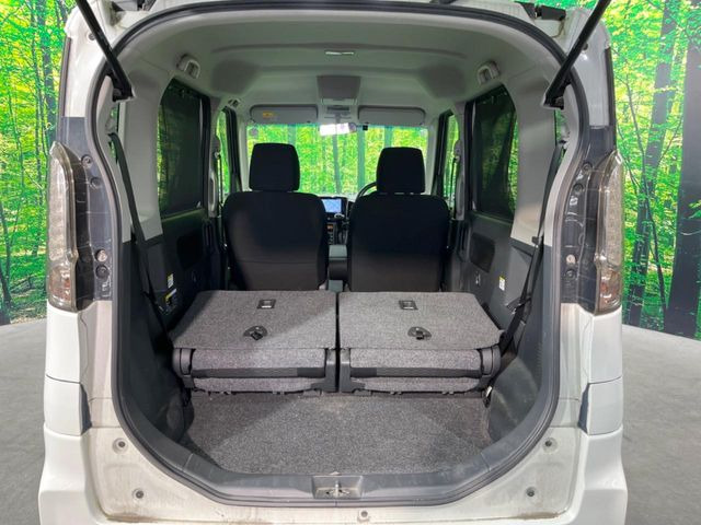 ���i�̂���������ʋ΁A���}���ɏ\���ȉ׎��X�y�[�X���m�ۂ��Ă���܂��B�Z�J���h�V�[�g��|���ƁA�傫�ȉו��̐ύڂ��\�ł���