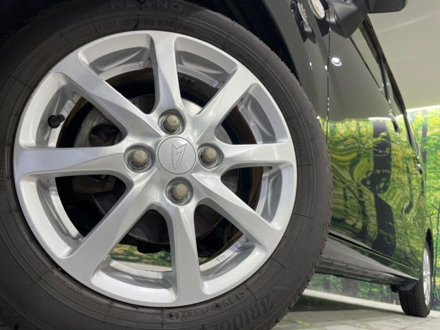 �y����14�C���`�A���~�z�C�[���z�O�ςɃ}�b�`���������A���~�z�C�[���𑕒����Ă���܂��B�e��ЊO�A���~�z�C�[����A�X�^�b�h���X�^�C�����戵�����Ă���܂��B���񂲑��k����������