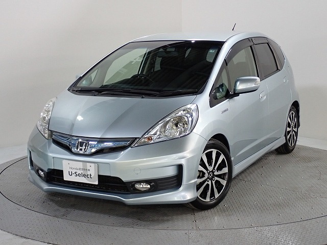 フィットハイブリッド1.5 RS