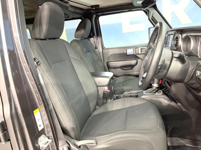 ●シートの使用感:破れ・へたりも少なく、ご覧の通りきれいな状態を維持しております。また、室内クリーニング・コーティングもご用命いただけます。