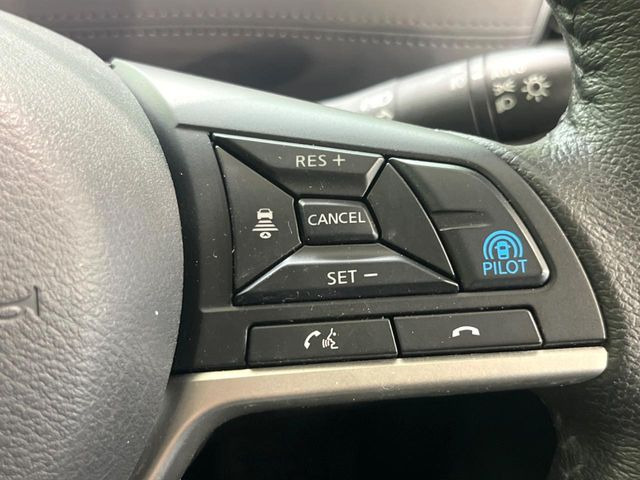 【プロパイロット】高速道路での長距離走行が楽に!!渋滞時と巡回走行のシーンで、アクセル・ブレーキ・ステアリングを自動で制御し、長距離運転の負担を軽減してくれます♪