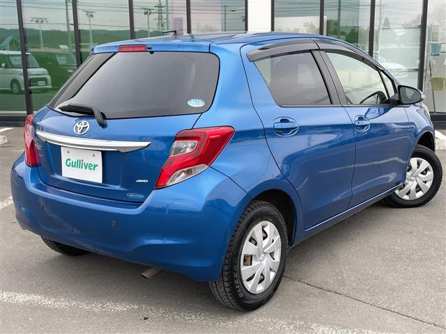 ヴィッツ1.3 F 4WD