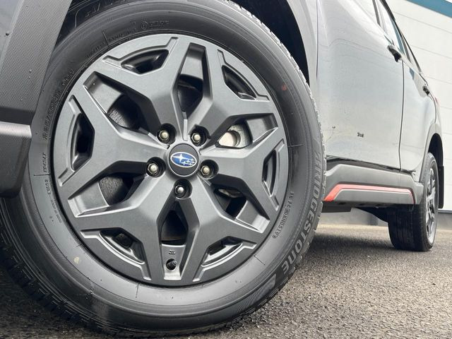 �y����17�C���`�A���~�z�C�[���z�O�ςɃ}�b�`���������A���~�z�C�[���𑕒����Ă���܂��B�e��ЊO�A���~�z�C�[����A�X�^�b�h���X�^�C�����戵�����Ă���܂��B���񂲑��k����������