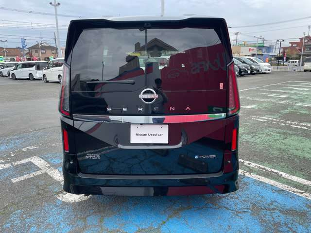 セレナ1.4 e-POWER ハイウェイスターV