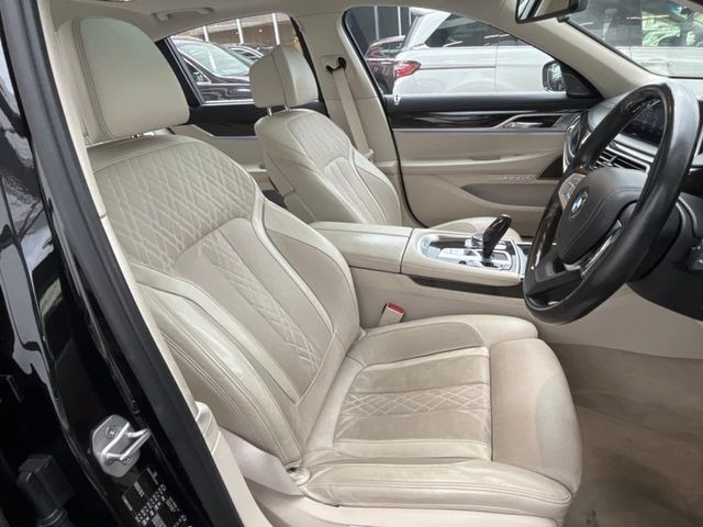 �����U�[�V�[�g:�������Y���z���C�g���U�[�V�[�g�́A�g�p�������Ȃ��ǍD�ȃR���f�B�V������ۂ��Ă���܂�!���̑��A�C�ɂȂ�ӏ����������܂����炨�C�y�ɂ��⍇��������!