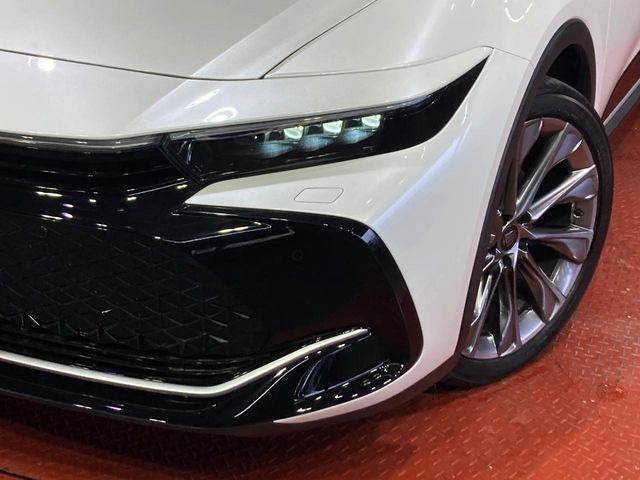 �yLED�w�b�h���C�g�z���V����ԑ��s�����ǍD�Ȏ��E���m�ۂ����S���ĉ^�]�ł��鍂�P�xLED�w�b�h���C�g�𑕔�!�_�����x�������A����d�͂��}�����Ă��܂��B