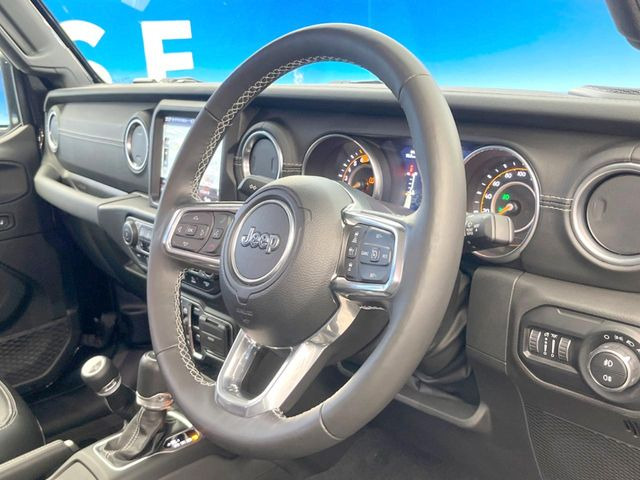 ���n���h�����̃X�������Ȃ��A���ꂢ�ȏ�Ԃ��ێ����Ă���܂��B�e�X�C�b�`���̓�����m�F�ς݂ł��B