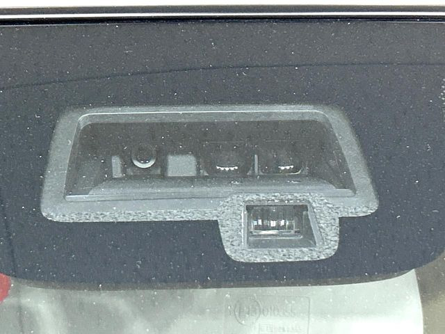 �y�X�Y�L �Z�[�t�e�B�T�|�[�g�z���s���ɑO���̎ԗ�����F�����A�Փ˂������Ȏ��͌x��ƃu���[�L�ŏՓˉ���Ɣ�Q�y�����A�V�X�g�B�����S�Ƀh���C�u�����y���݂��������܂��B