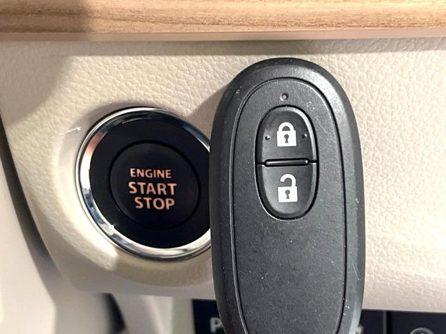 �y�L�[���X�X�^�[�g�V�X�e���z�J�o����|�P�b�g�ɓ��ꂽ�܂܂ł��h�A�̎{���E�������\�ȃX�}�[�g�L�[�𑕔��B�G���W���̃I���E�I�t�����J�M�����o���K�v����������Ƃ��Ă��֗��ł���