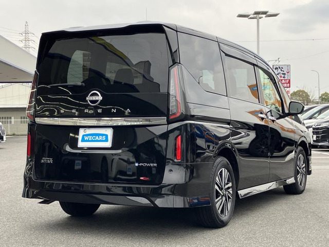 セレナ1.4 e-POWER ハイウェイスターV