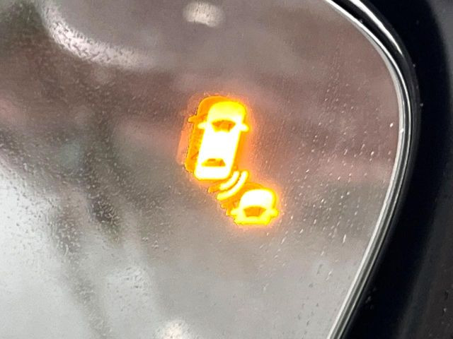 �y�u���C���h�X�|�b�g�C���t�H���[�V�����z���s���A�h�A�~���[�̎��p�ɂȂ�₷���ӏ��Ɍ㑱�Ԃ��ڋ߂���ƃT�C�h�~���[�t�߂Ɍx����\���A�h���C�o�[�ɒ��ӊ��N�����Ă���܂��B