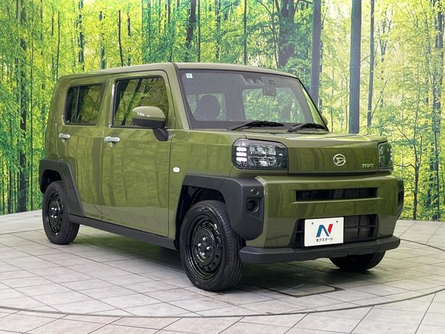 高透明度のガラス皮膜で撥水はもちろん、上質なツヤ・光沢を実現。紫外線や酸性雨から大切な愛車を保護し、色あせ・劣化を防止。「弾スプラッシュコート」、「弾プリミッサコート」からお選びいただけます。