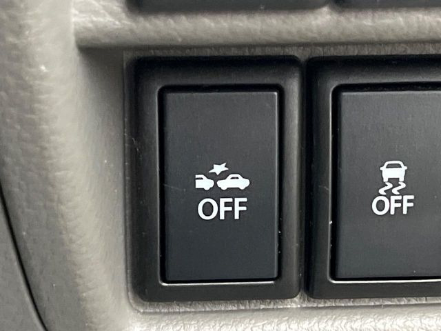 �y�X�Y�L �Z�[�t�e�B�T�|�[�g�z���s���ɑO���̎ԗ�����F�����A�Փ˂������Ȏ��͌x��ƃu���[�L�ŏՓˉ���Ɣ�Q�y�����A�V�X�g�B�����S�Ƀh���C�u�����y���݂��������܂��B