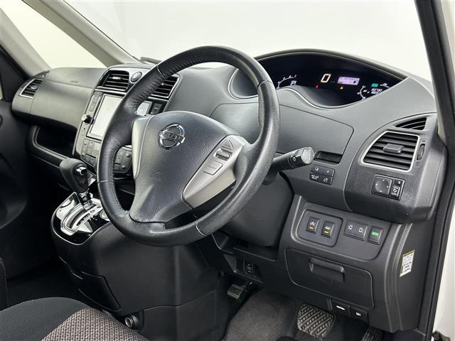 セレナ2.0 ハイウェイスター Vセレクション+Safety II S-HYBRID