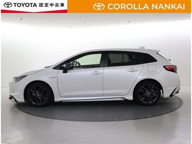 カローラツーリング1.8 ハイブリッド W×B