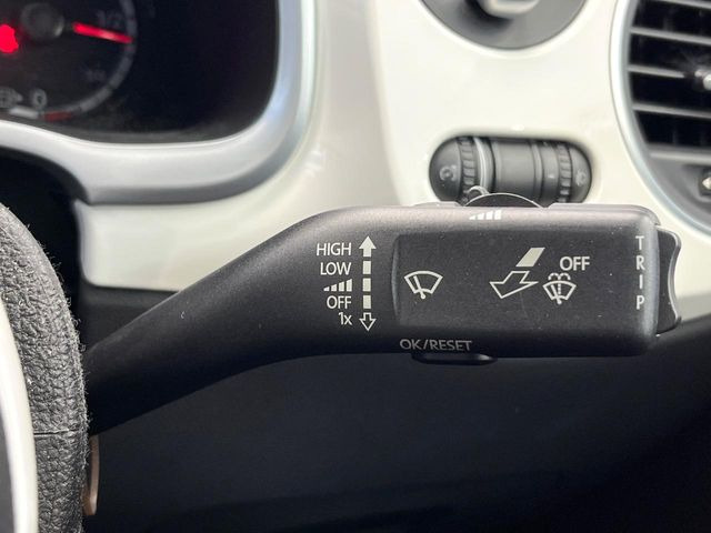 ���I�[�g�N���[�Y�R���g���[��:�������H�⎩���Ԑ�p���H���ɂāA�葬���q���\�ƂȂ�֗��ȋ@�\�ł��B�������ړ��̍ۂł����ɂ����֗��ɂ��g�����������܂���