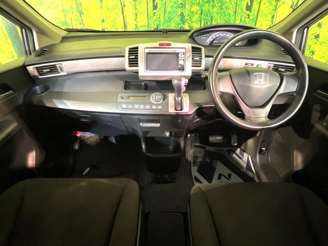 フリード1.5 G ジャストセレクション