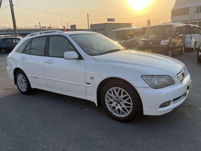 アルテッツァジータ2.0 AS200 Lエディション 4WD