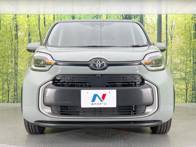 弊社では、全車『修復歴なし』のお車のみ取り扱っております。専任バイヤーによる厳選した仕入れの後、入庫後の車両チェックを行い、ネクステージが認定した高品質な中古車をご提供しております。