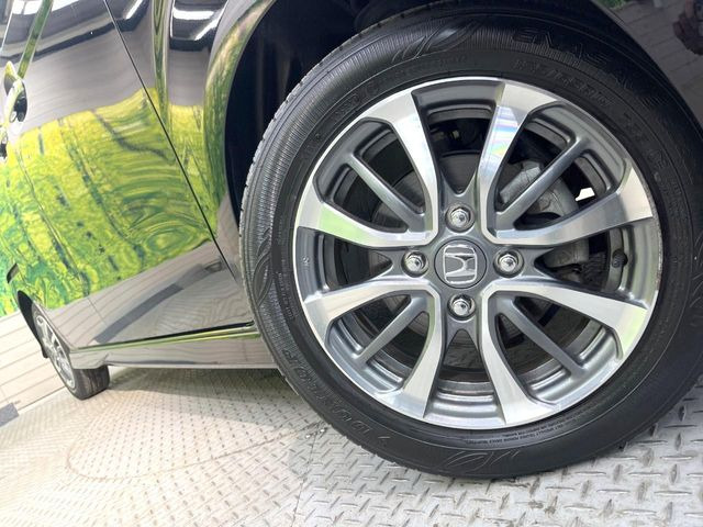 【純正14インチアルミホイール】外観にマッチした純正アルミホイールを装着しております。各種社外アルミホイールや、スタッドレスタイヤも取扱いしております。是非ご相談ください♪