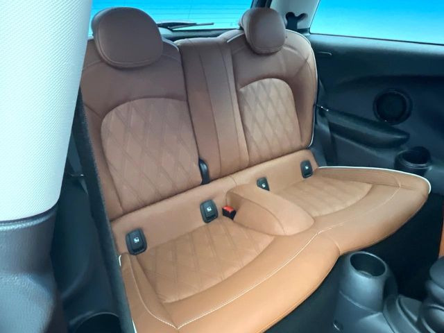 ���㕔���Ȃ��C�ɂȂ�悤�ȃL�Y�E�����ւ��蓙�A�傫�ȃ_���[�W�͂Ȃ��A�ǍD�ȏ�Ԃł��B