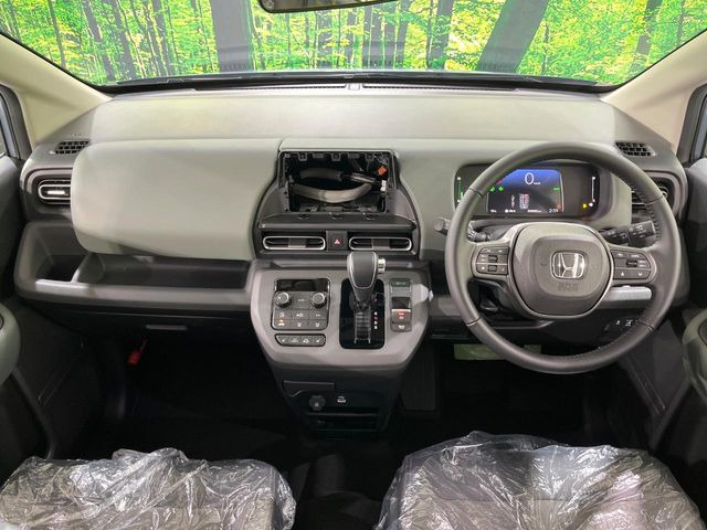 フリード1.5 e:HEV クロスター