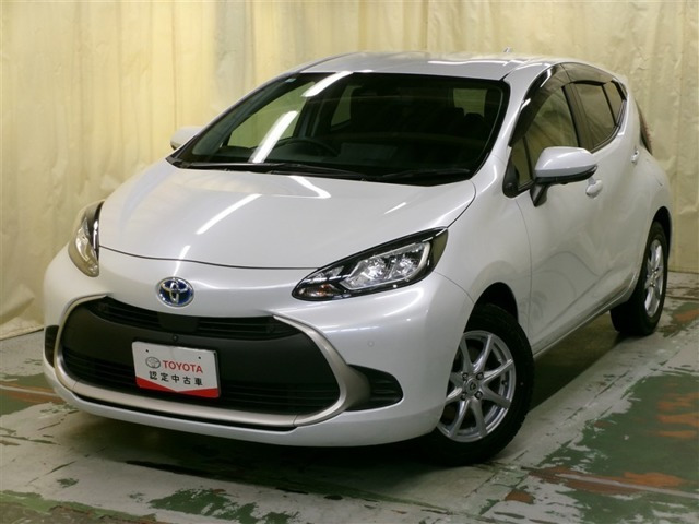 アクア1.5 G E-Four 4WD