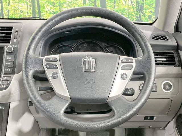 ステアリングも使用感が少なく、きれいな状態となっております♪