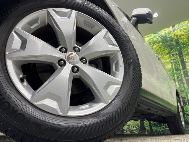 �y����17�C���`�A���~�z�C�[���z�O�ςɃ}�b�`���������A���~�z�C�[���𑕒����Ă���܂��B�e��ЊO�A���~�z�C�[����A�X�^�b�h���X�^�C�����戵�����Ă���܂��B���񂲑��k����������