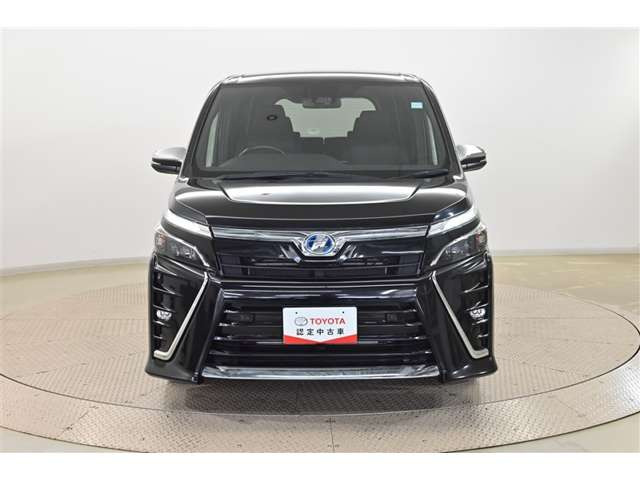 ヴォクシー1.8 ハイブリッド ZS 煌II