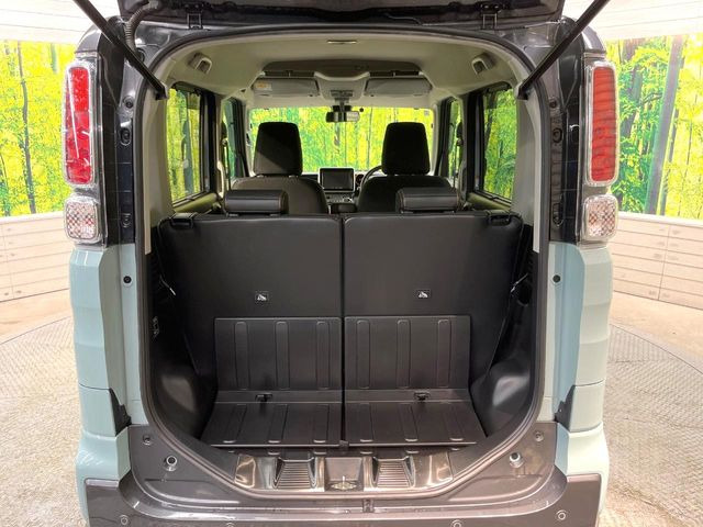 ���i�̂���������ʋ΁A���}���ɏ\���ȉ׎��X�y�[�X���m�ۂ��Ă���܂��B�Z�J���h�V�[�g��|���ƁA�傫�ȉו��̐ύڂ��\�ł���