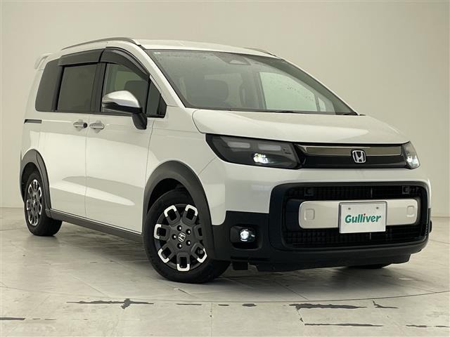 フリード1.5 e:HEV クロスター