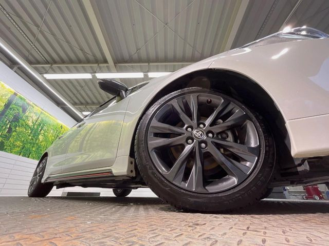 �y����17�C���`�A���~�z�C�[���z�O�ςɃ}�b�`���������A���~�z�C�[���𑕒����Ă���܂��B�e��ЊO�A���~�z�C�[����A�X�^�b�h���X�^�C�����戵�����Ă���܂��B���񂲑��k����������