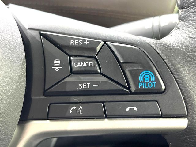 �y�v���p�C���b�g�z�������H�ł̒��������s���y��!!�a�؎��Ə��񑖍s�̃V�[���ŁA�A�N�Z���E�u���[�L�E�X�e�A�����O�������Ő��䂵�A�������^�]�̕��S���y�����Ă���܂���