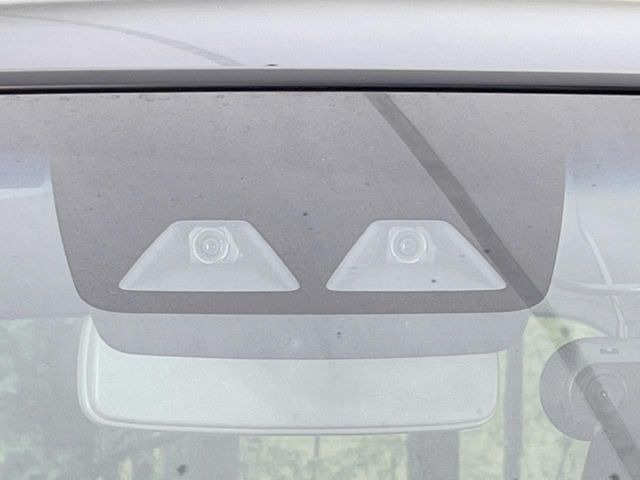 �y�X�}�[�g�A�V�X�g�z���s���ɑO���̎ԗ�����F�����A�Փ˂������Ȏ��͌x��ƃu���[�L�ŏՓˉ���Ɣ�Q�y�����A�V�X�g�B�����S�Ƀh���C�u�����y���݂��������܂��B