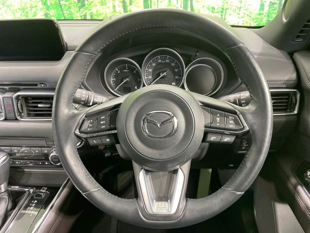 �y�����v�����X�e�A�����O�z�㎿�Ȋv���g�p���邱�ƂŁA��ɂ����������݂ƂĂ��^�]���₷���n���h���ł���