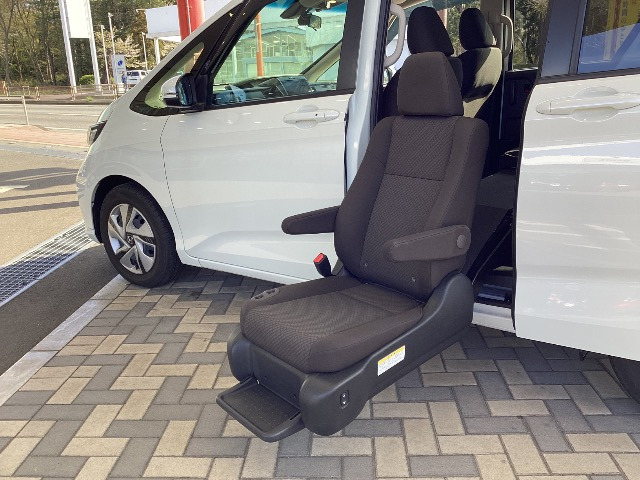 フリード1.5 ハイブリッド G