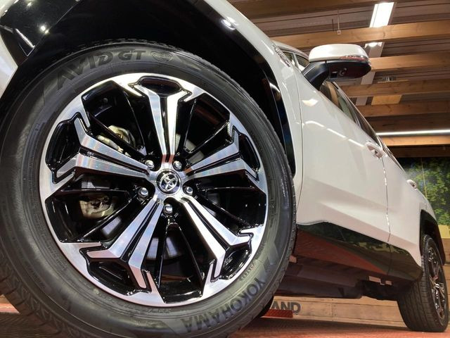 �y����19�C���`�A���~�z�C�[���z�O�ςɃ}�b�`���������A���~�z�C�[���𑕒����Ă���܂��B�e��ЊO�A���~�z�C�[����A�X�^�b�h���X�^�C�����戵�����Ă���܂��B���񂲑��k����������