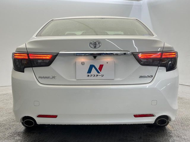 安心の最長10年・走行無制限保証(有償)をご用意。保証内容も充実はもちろん、無料点検&オイル交換や、年中無休の全国・24時間ロードサービスも付帯されておりますのでご安心下さい。