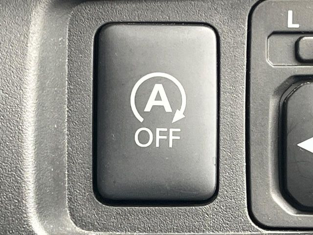 �y�A�C�h�����O�X�g�b�v�z�ԐM����a�؂Œ�Ԃ����ۂɃG���W�����~���A���ʂȔR���̏����}���܂��B�R��������ی�ɂȂ���@�\��G���W���̓u���[�L�𗣂��΍Ďn�����܂��B