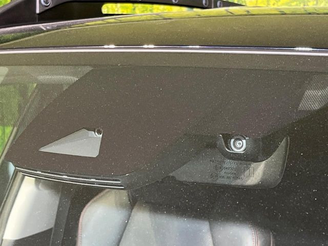 �y�g���^�Z�[�t�e�B�Z���X�z���s���ɑO���̎ԗ�����F�����A�Փ˂������Ȏ��͌x��ƃu���[�L�ŏՓˉ���Ɣ�Q�y�����A�V�X�g�B�����S�Ƀh���C�u�����y���݂��������܂��B