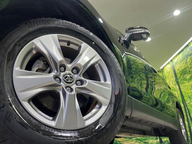 �y����17�C���`�A���~�z�C�[���z�O�ςɃ}�b�`���������A���~�z�C�[���𑕒����Ă���܂��B�e��ЊO�A���~�z�C�[����A�X�^�b�h���X�^�C�����戵�����Ă���܂��B���񂲑��k����������