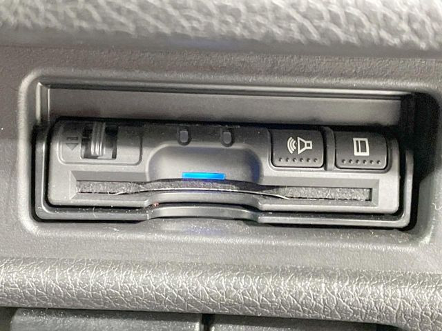 【ETC】高速道路の料金所をストレスなく通過!話題のスポットやサービスエリアに多い「スマートIC」利用時は必須のアイテムです。当店でセットアップを実施、ご納車当日からすぐにご利用いただけます!